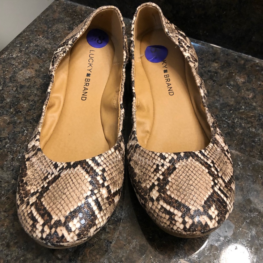 Lucky brand women’s flats size 8 1/2